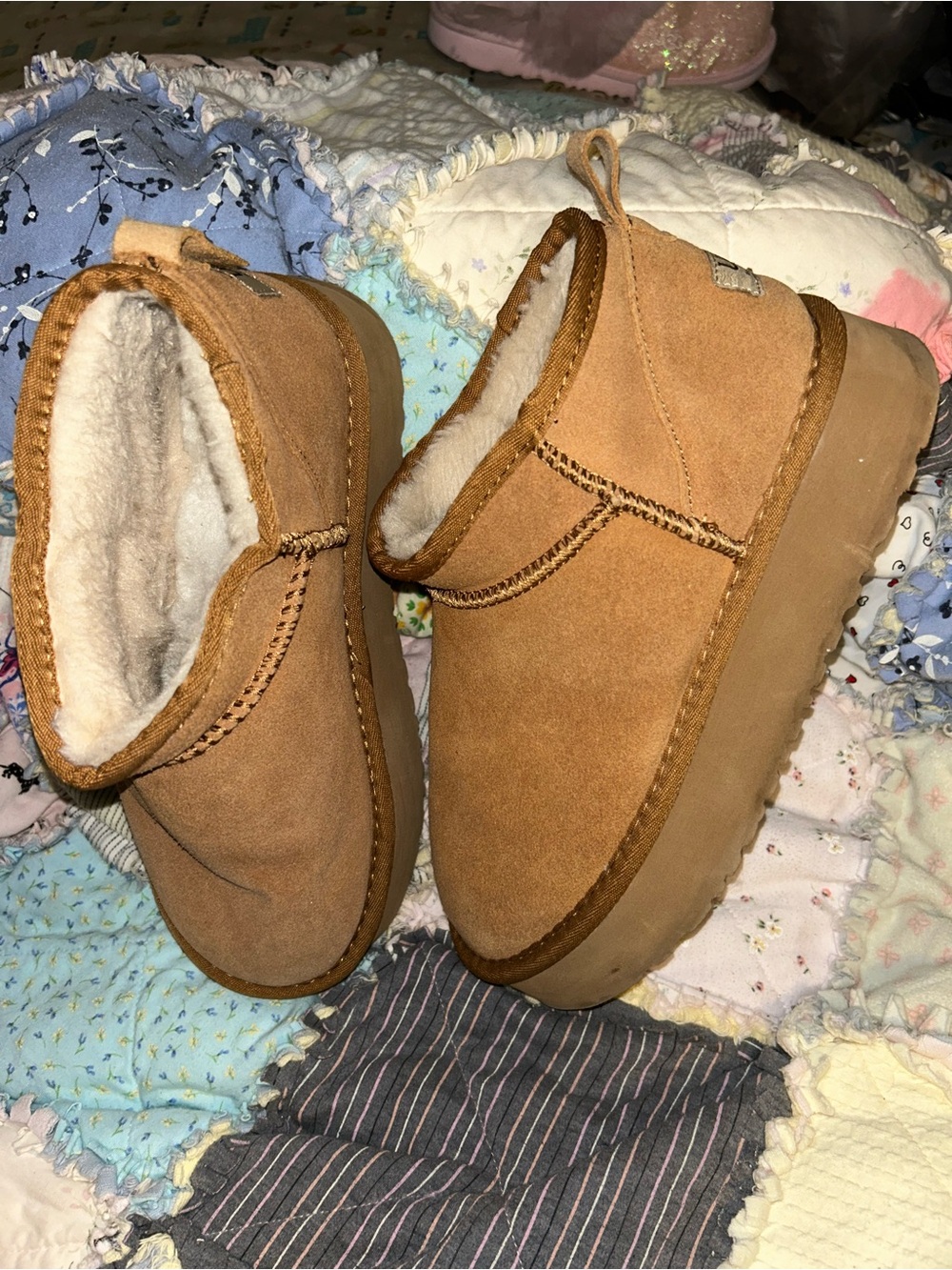 UGG Women’s Tan Suede Slip-On Ankle Boots W/Thick 1.25” Rubber Sole, Sz 10